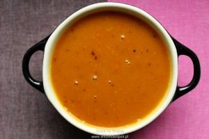 Zupa z pieczonej dyni hokkaido i pomarańczy.